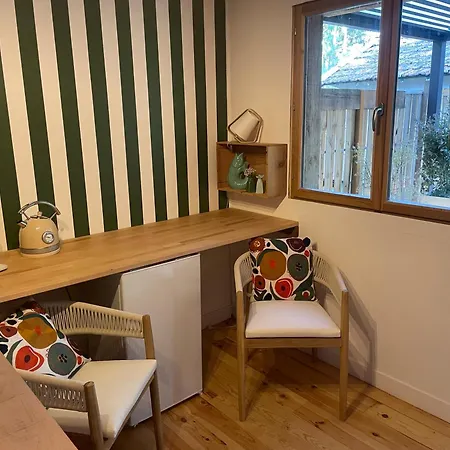 Les Ptis Chiffons Guest house